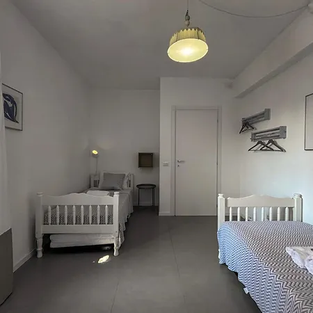 Perla Rossa A Due Passi Dal Pianello Del Lario