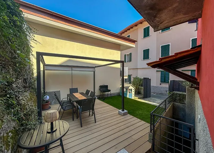 Villa Perla Rossa A Due Passi Dal Pianello Del Lario