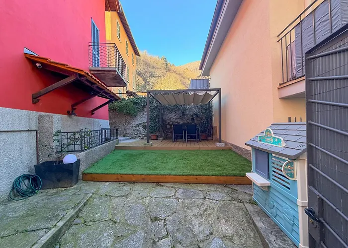 Perla Rossa A Due Passi Dal Villa Pianello Del Lario