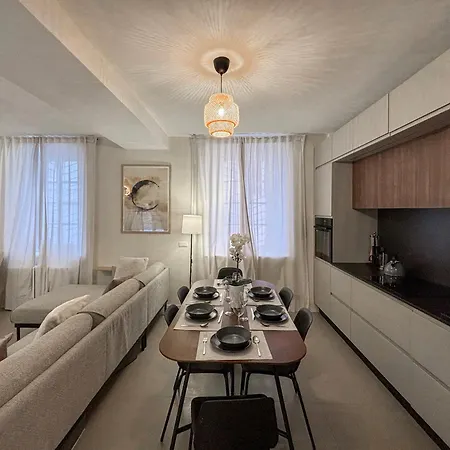 Perla Rossa A Due Passi Dal فيلة Pianello Del Lario