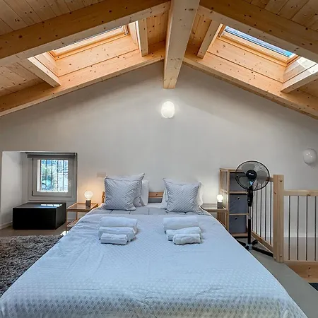 Perla Rossa A Due Passi Dal Pianello Del Lario