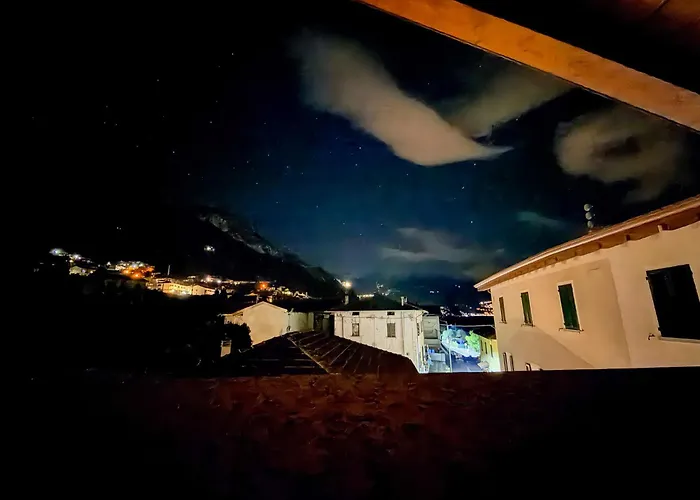 Vila Perla Rossa A Due Passi Dal Pianello Del Lario